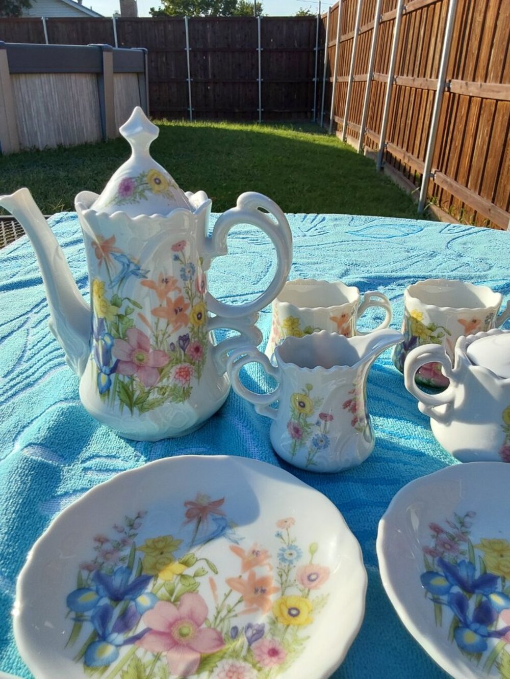 VINTAGE HAND PAINTED FLORAL TEA SERVING SET - Picture 3 of 16